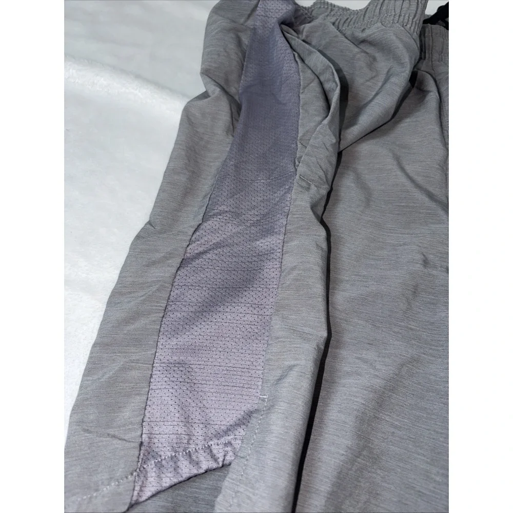 Nike men's Dri-FIT running shorts Large Brief Liner Sweat Wicking Breathable EUC